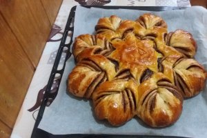Cozonac floare cu nutella