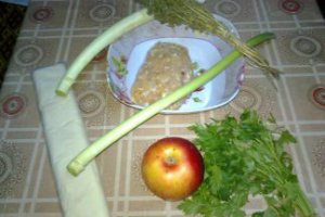 Bomboane de pom cu carne tocata si mar