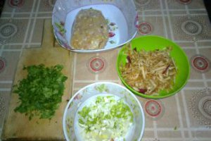 Bomboane de pom cu carne tocata si mar
