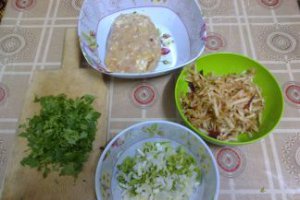 Bomboane de pom cu carne tocata si mar