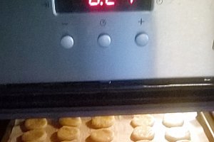 Islere cu crema de nuca