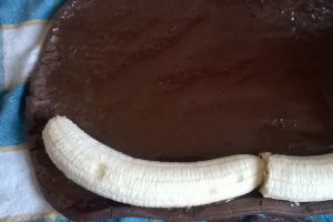 Rulada cu ciocolata si banane