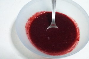 Tort cu crema de unt, mascarpone si mure