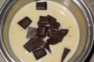 Tort cu crema de lapte condesat