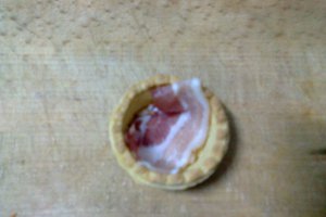 Tarte cu zacusca de ciuperci si bacon