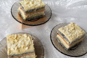 Prajitura cu mac si crema de vanilie