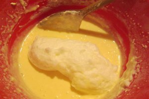 Sufleu de branza cu visine