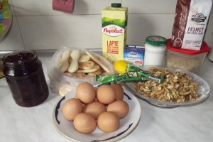Deliciu cu nuca si visine