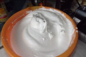 Deliciu cu nuca si visine