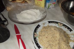 Deliciu cu nuca si visine