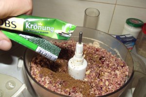 Deliciu cu nuca si visine