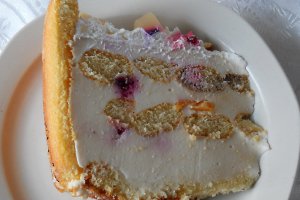 Tort cu fructe