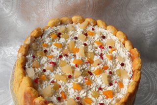Tort cu fructe