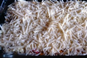 Piept de pui cu porumb, ardei si piure, la cuptor