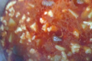 Supa-gulas ungureasca cu galuste a la Ildiko, gust autentic și reconfortant pentru intreaga familie