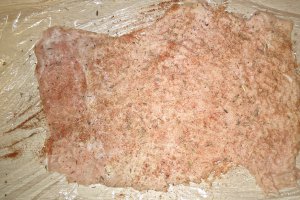 Muschi de porc umplut cu ciuperci si invelit in bacon