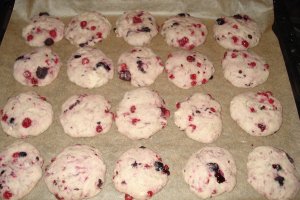 Fursecuri cu fructe de padure