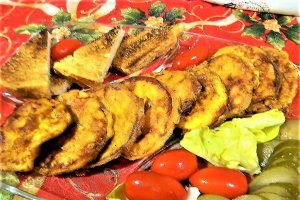 Parizer din piept de curcan in ou