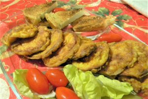Parizer din piept de curcan in ou