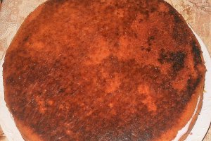 Tort cu fructe de padure