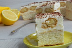 Prajitura din albusuri cu crema de lamaie