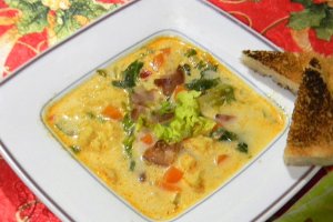 Supa de salata verde cu galuste de faina alba