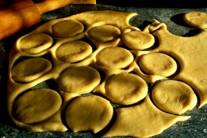 Boules berlineze - Gogosi umplute cu crema de vanilie