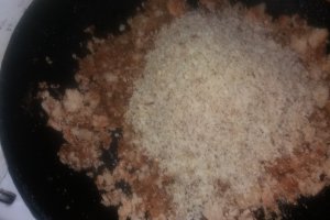 Paste cu nuci si pesmet