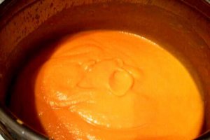 Supa crema de cartofi dulci cu lapte de cocos