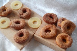 Gogosi cu ananas