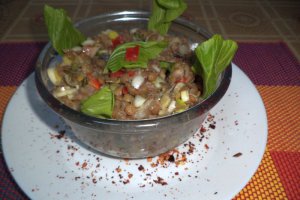 Salata de linte verde, macrou afumat si pak choi