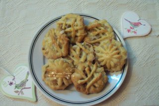 Mini tarte cu carne
