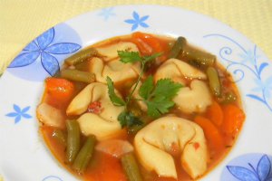 Supa cu tortellini si fasole verde