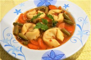 Supa cu tortellini si fasole verde