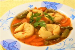 Supa cu tortellini si fasole verde
