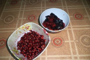 Chec cu branza de vaci si samburi de rodie
