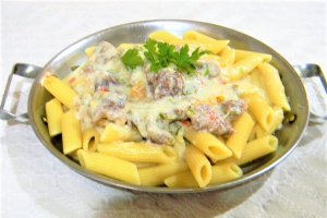 Tocanita alba de vitel cu penne rigate