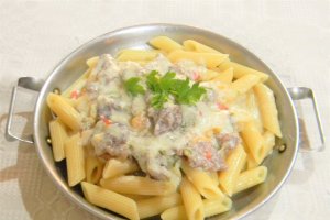 Tocanita alba de vitel cu penne rigate