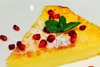 Prajitura fina cu iaurt si branza dulce