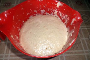 Gogosi la cuptor umplute cu kiwi, seminte de dovleac si kaki