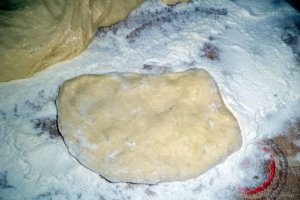 Gogosi la cuptor umplute cu kiwi, seminte de dovleac si kaki