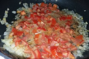 Spaghete arrabiata