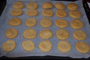 Biscuiti cu cascaval
