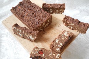 Chec din biscuiti si ciocolata