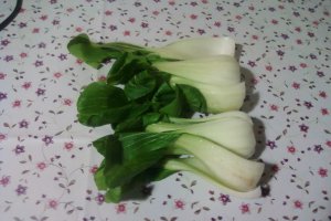 Pak choi cu creveti si taitei