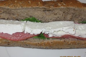 Sandwich cu mini-bagheta