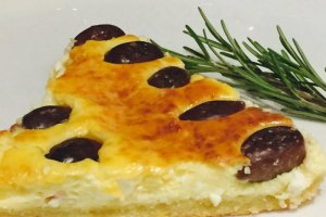 Tarta aperitiv cu masline