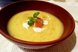 Supa crema de dovlecei reteta gustoasa de post