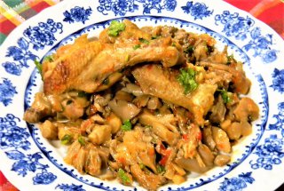 Pui cu ciuperci pleurotus