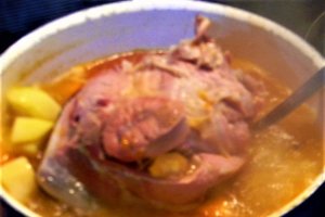 Ciorba de cartofi cu tarhon si jambon